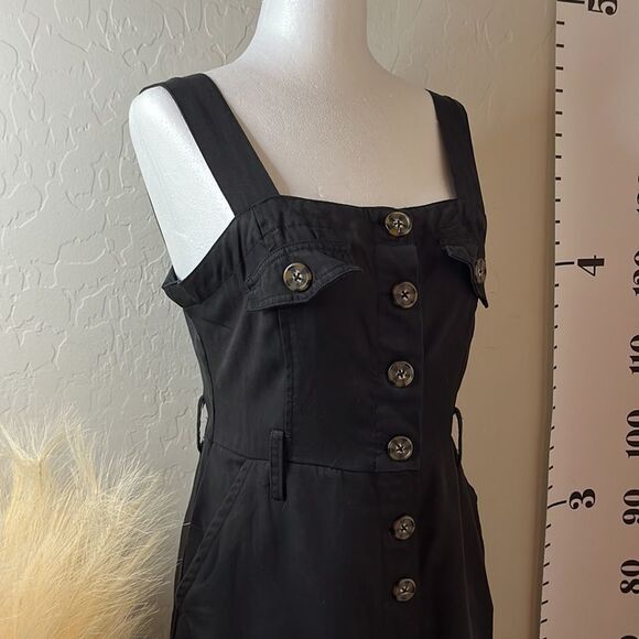 Forever 21 black button front dress w/ front pockets & belt loops. Super cute. - Picture 10 of 15